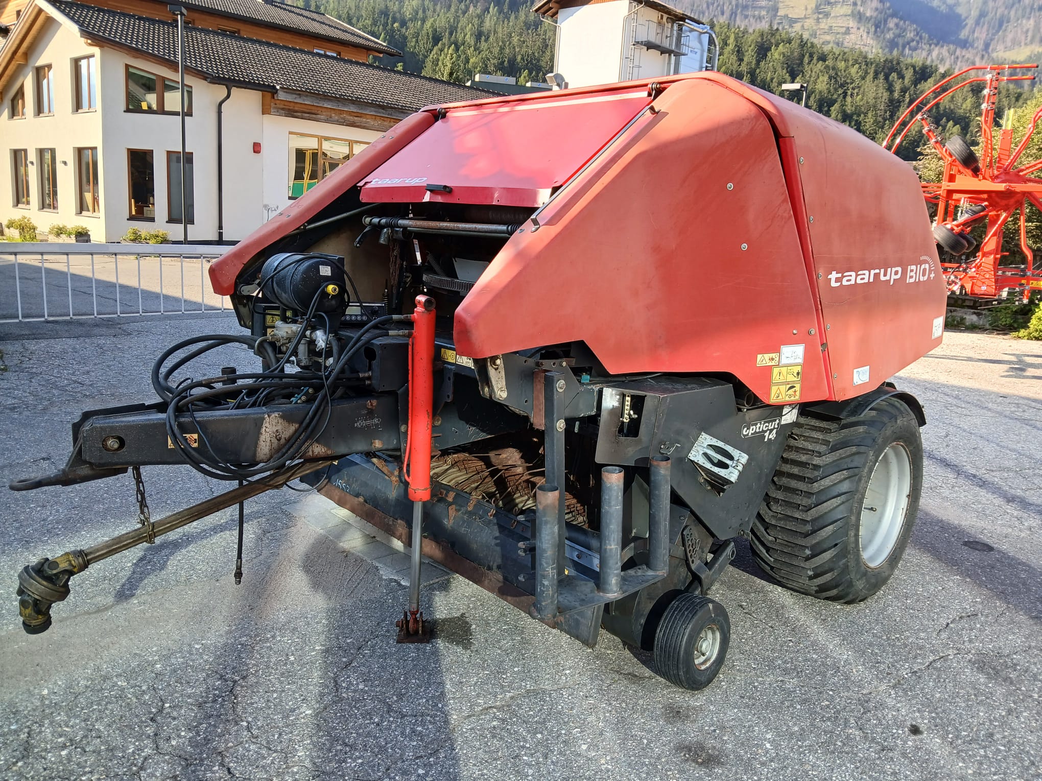 Presse reparaturbedürftig
